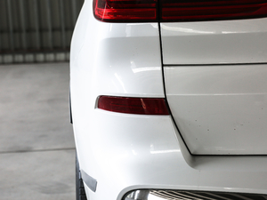 2020xDrive40i  M\b ^