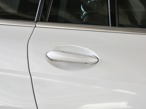 2020xDrive40i  M\b ^