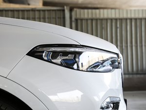 2020xDrive40i  M\b ^