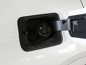 2020xDrive40i  M\b ^