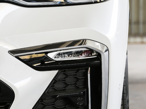 2020xDrive40i  M\b ǰF