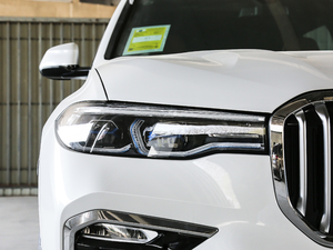 2020xDrive40i  M\b ^