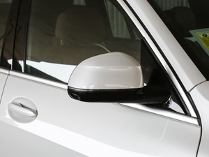 2020xDrive40i  M\b ^