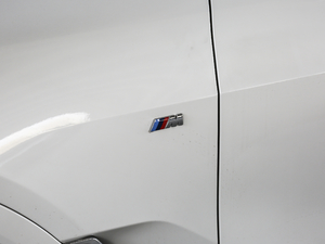 2020xDrive40i  M\b ^