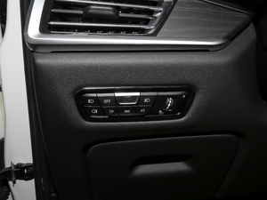 2020xDrive40i  M\(yn)b п؅^(q)