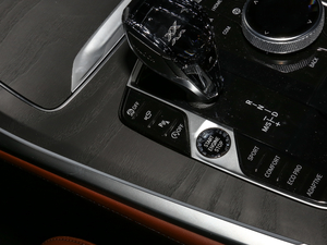 2020xDrive40i  M\(yn)b п؅^(q)