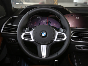 2020xDrive40i  M\b P