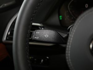 2020xDrive40i  M\b п؅^