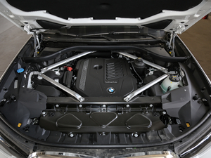 2020xDrive40i  M\(yn)(dng)b l(f)(dng)C(j)