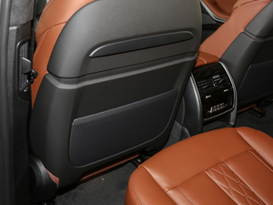 2020xDrive40i  M\b g