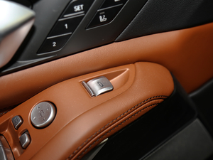 2020xDrive40i  M\b g