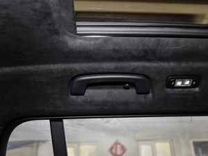 2020xDrive40i  M\b g