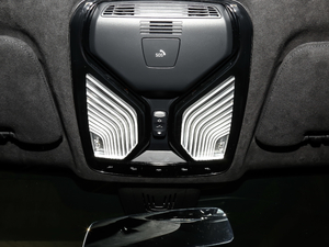 2020xDrive40i  M\b g