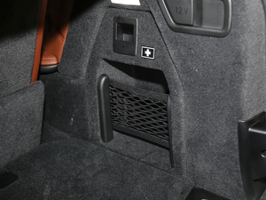 2020xDrive40i  M\b g