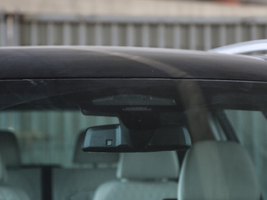 2020xDrive40i  M\b (x)(ji)^