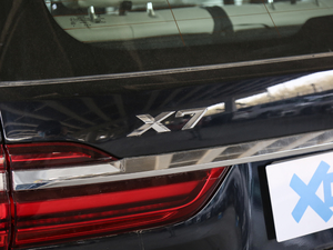 2020xDrive40i  M\b ^