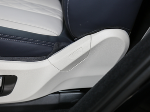 2020xDrive40i  M\b g