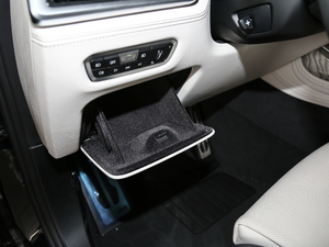 2020xDrive40i  M\(yn)b g