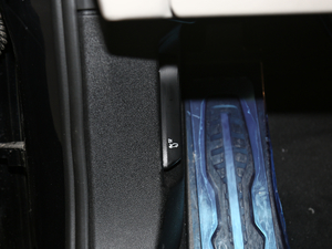 2020xDrive40i  M\(yn)b g