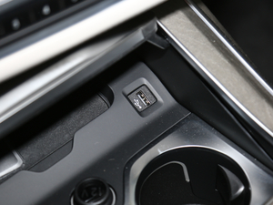 2020xDrive40i  M\(yn)(dng)b g