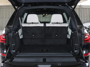 2020xDrive40i  M\(yn)(dng)b g