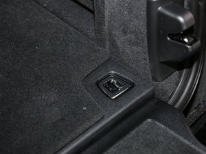 2020xDrive40i  M\(yn)(dng)b g