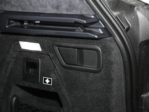 2020xDrive40i  M\(yn)(dng)b g