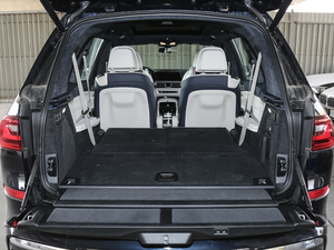 2020xDrive40i  M\b g