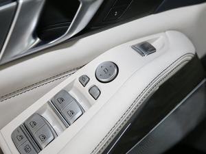 2020xDrive40i  M\b п؅^