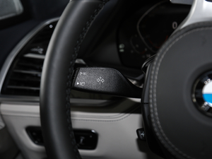 2020xDrive40i  M\b п؅^