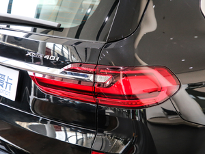 2020xDrive40i I Ab ^