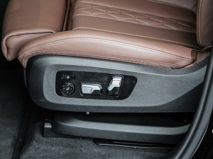 2020xDrive40i I Ab {{