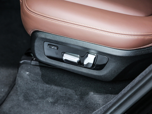 2020xDrive40i I Ab {{