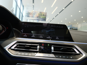 2020xDrive40i  Ab п؅^