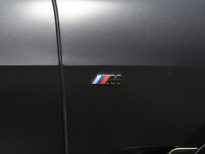 2020xDrive M50i xҹذ ^