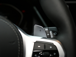 2020xDrive M50i xҹذ п؅^(q)