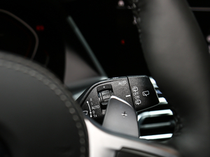 2020xDrive M50i xҹذ п؅^(q)