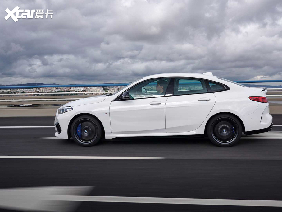 2020R2ϵpT M235i xDrive