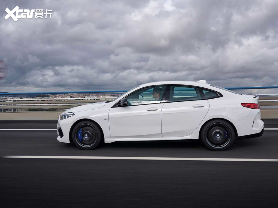 2020R2ϵpT M235i xDrive