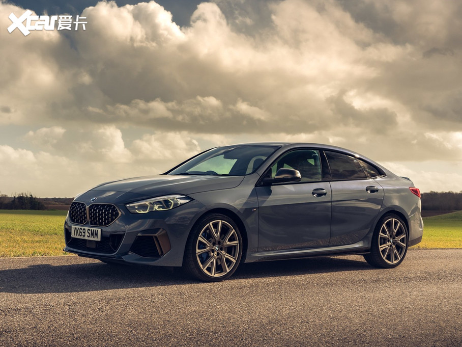 2020款宝马2系m235i xdrive gran coupe 英国版