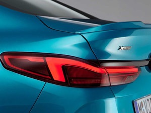 2020M235i xDrive (x)(ji)^