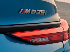 2020M235i xDrive ^