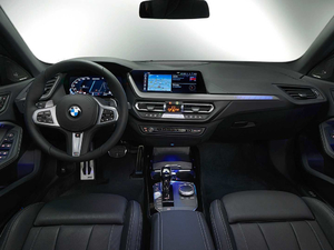 2020M235i xDrive п؅^