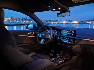 2020M235i xDrive п؅^