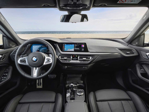 2020M235i xDrive п؅^