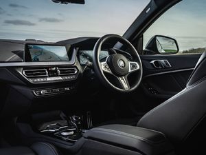 2020M235i xDrive Gran Coupe Ӣ п؅^