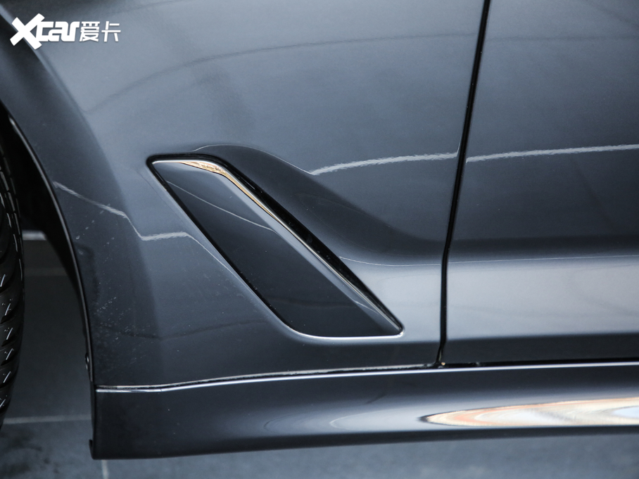 2020R5ϵ(M) 530i M\b