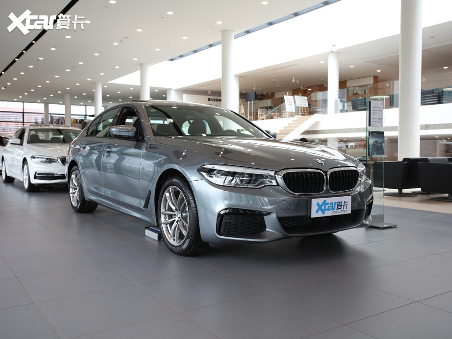 2020R5ϵ(M) 525i M\b