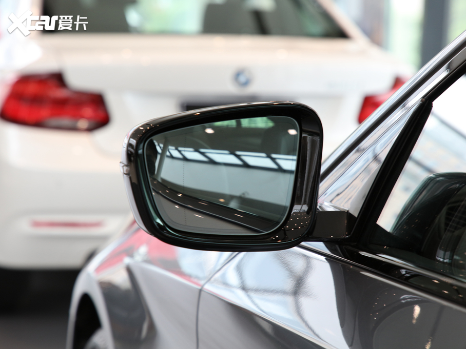 2020R5ϵ(M) 525i M\b