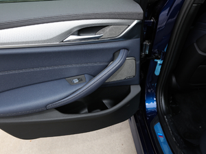 2020530i L(fng)а M\(yn)(dng)b п؅^(q)